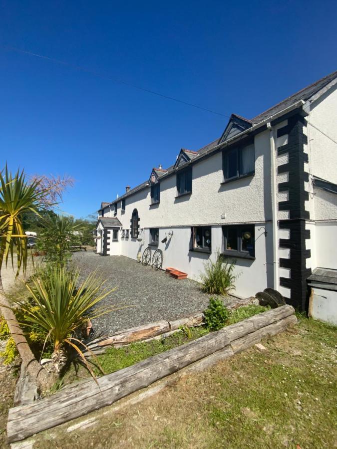 Innis Guest House And Campsite Penwithick ภายนอก รูปภาพ